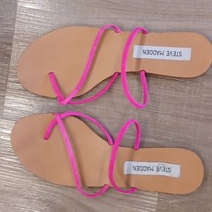Steve Madden flat sandals size 7  Pink straps